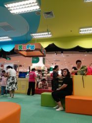 -莫莉幻想儿童乐园(北京丰台永旺店)