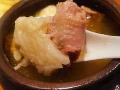 -云海肴·汽锅鸡·云南菜(天山百盛优客店)