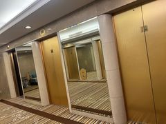 -上海新锦江大酒店