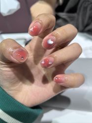 -丽心自助美甲美睫