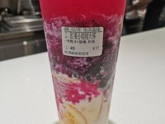 红果小姐姐-CoCo都可(湖滨银泰店B区店)