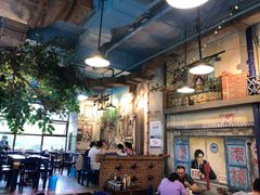 大堂-马路边边串串香形象店(磐石路店)