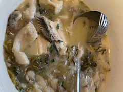 -严记小天府酸菜鱼(西四路店)