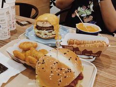 -牛纽塔·牛人堡(群众路店)