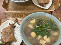 -金原鸭血粉丝汤·汤包·脆皮烤鸭(南京博物院店)