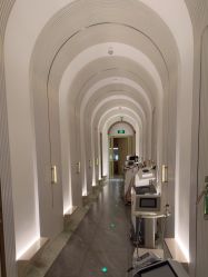 -AURAS璈然科技护肤中心