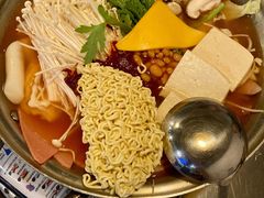 部队火锅-富乐满韩国正宗炸鸡韩国料理(虹泉路店)