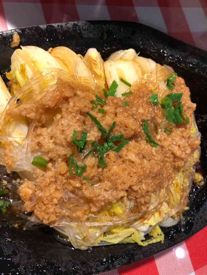 江一湖胡同大鱼头泡饼-"江一湖胡同烤串,在社会山广场的三楼.看着.