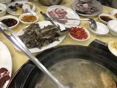 -濠轩阁特色生蚝火锅(水湾路店)