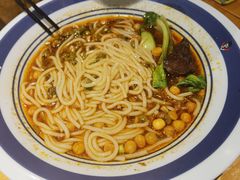 -霸蛮湖南菜·牛肉粉(荣京西街店)