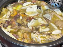 -菌之家·专业纯野生菌火锅·特色炒菌