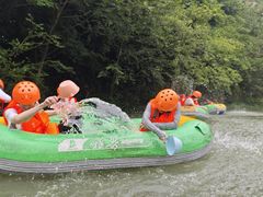 -雅鲁激流探险漂流