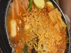 -WOW LUCKY创意韩料(龙阳广场店)