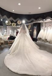 -艾米丽婚纱礼服