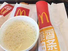 -麦当劳(友谊路得来速店)