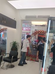 -乾健·烫染·接发SALON