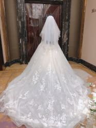 -艾米丽婚纱礼服