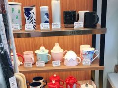 零售区-全家便利店(虹桥路四店)