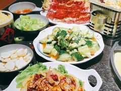 -七甲山烤肉(长白山奇石山珍根艺一条街店)