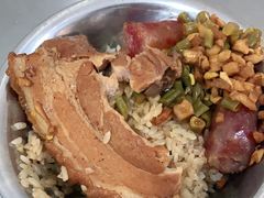 -梁阿婆廿年老牌扣肉糯米饭