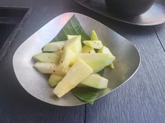 酸嘢青芒果-Ameigo梅果·云贵川bistro(长宁来福士店)