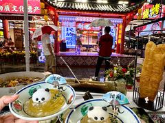 -刘姐啤酒鱼民族演艺餐厅(西街总店)