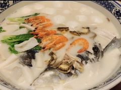 极品鱼头皇-山外山菜馆(玉泉路店)