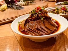 香辣牛舌-山楂树融合菜餐厅