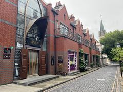 -钟书阁(松江泰晤士小镇店)