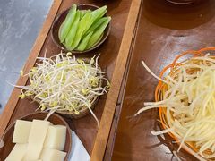 -黔有有贵州酸汤夺夺粉火锅(五味十字店)