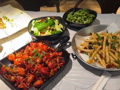 -巴厘龙虾·榜首油焖大虾(音乐学院·沿江酒馆店)