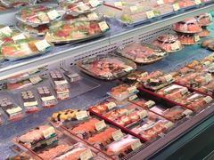 -新苗超市(科英布拉街店)