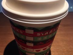 太妃榛果风味糖脆拿铁-星巴克(杭州湖滨银泰E区店)