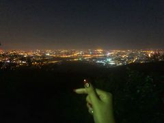 -鬼笑石后山停车场