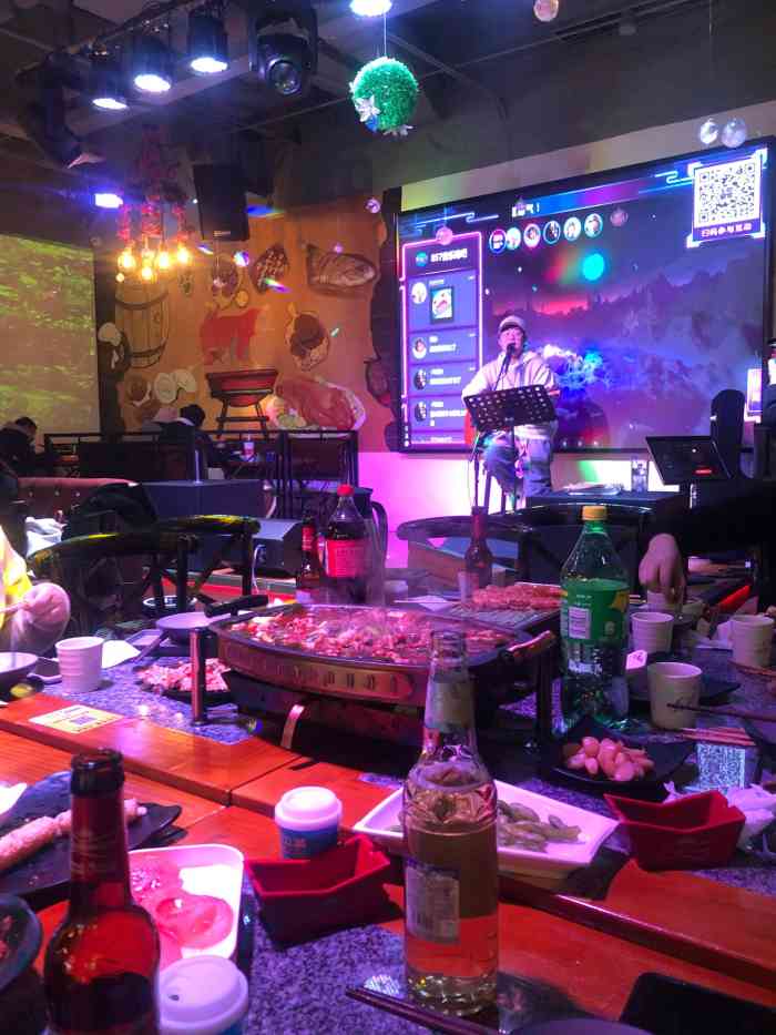 胖老六857音乐烤吧(万达金街店)-"这次失策了,没拍好,就顾着吃了[偷笑