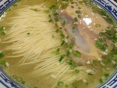 白汤面底-同得兴 Since·1995 传统苏式面馆(嘉馀坊店)