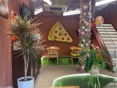 -Dragon Pizza•圆脸龙披萨·牛排餐厅