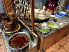 -谢老五跷脚牛肉·非遗传承店