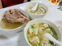 小馄饨-周震馄饨