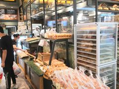 面包甜点陈列柜-东哥面包(江宁大润发店)