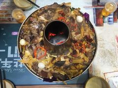 土火锅-聚雅美食