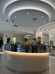 -PE SALON