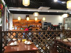 大堂-黄桷树曹家私房菜(江与城店)