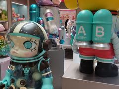 -泡泡玛特POPMART(蓝色港湾店)