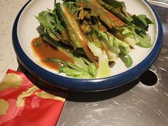 -三人行骨头王火锅(长寿店)