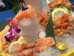 三文鱼拼盘-马路边上·小海鲜烧烤(八一路店)