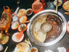 -醉董牛川派鲜肉自选火锅(烟台店)