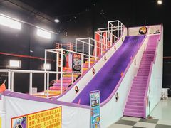 -嘿哟动霸CHUA·新潮玩运动娱乐中心·蹦床滑冰团建乐园