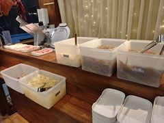 -天成·潮州牛肉脆肉鱼生蚝自助火锅