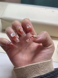 -UGIRL有个美甲